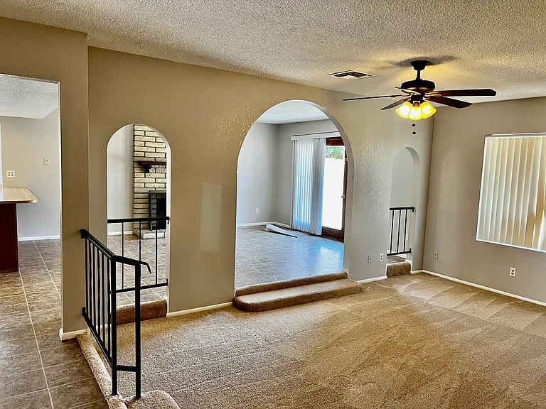 3424 W Aire Libre Ave — Photo 21