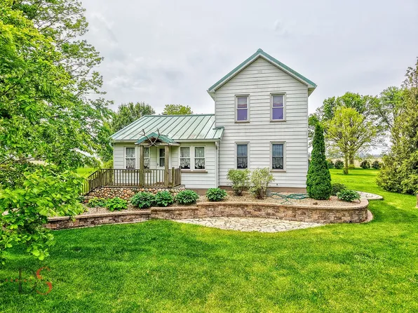 7672 E 3300 North Rd, Streator, IL 61364