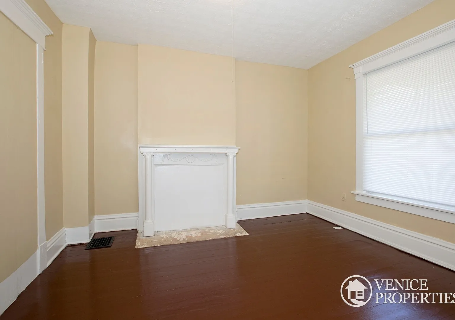7 Bedroom on OSU Campus — Photo 4