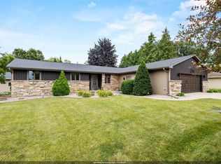 N294 Rogers Ln, Appleton, WI 54915