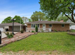 203 James St, Saint Joseph, IL