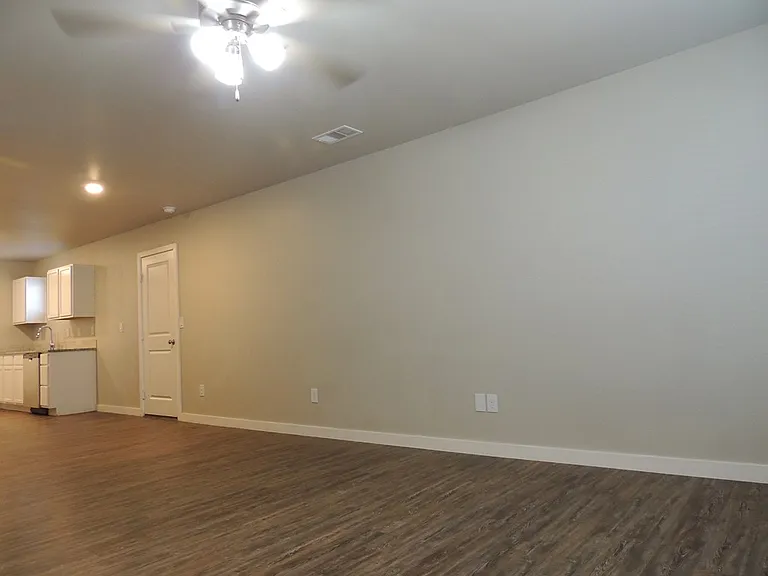 1200 Cajun St — Photo 3