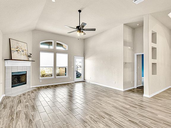 4th image of 101 Double Mountain Rd