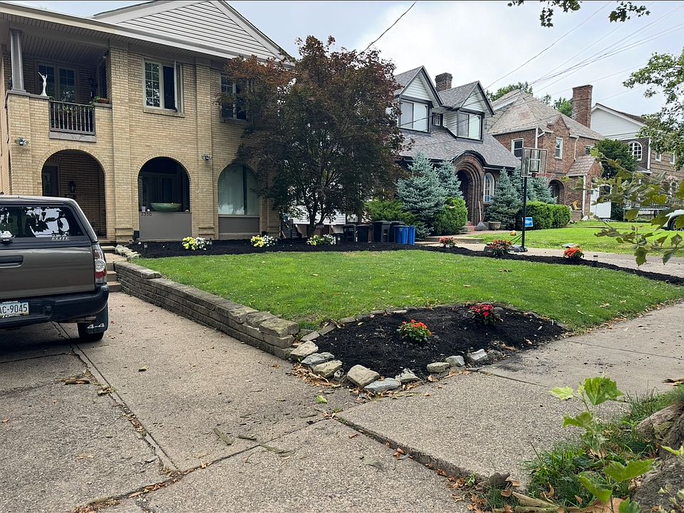 1st image of 2550 Beechwood Blvd