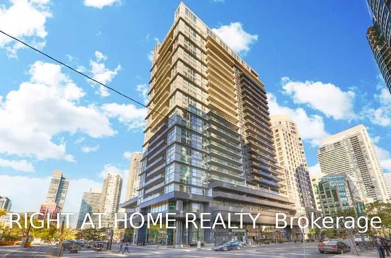 352 Front St W #413 — Photo 1