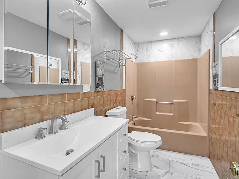 441 Summer St #2 — Photo 4