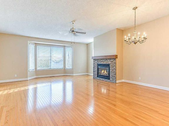 4th image of 43 E Millbank Hl SW