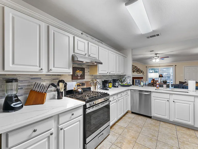 1001 Ridgecrest Dr — Photo 26