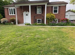 880 Cannon St, Front Royal, VA 22630