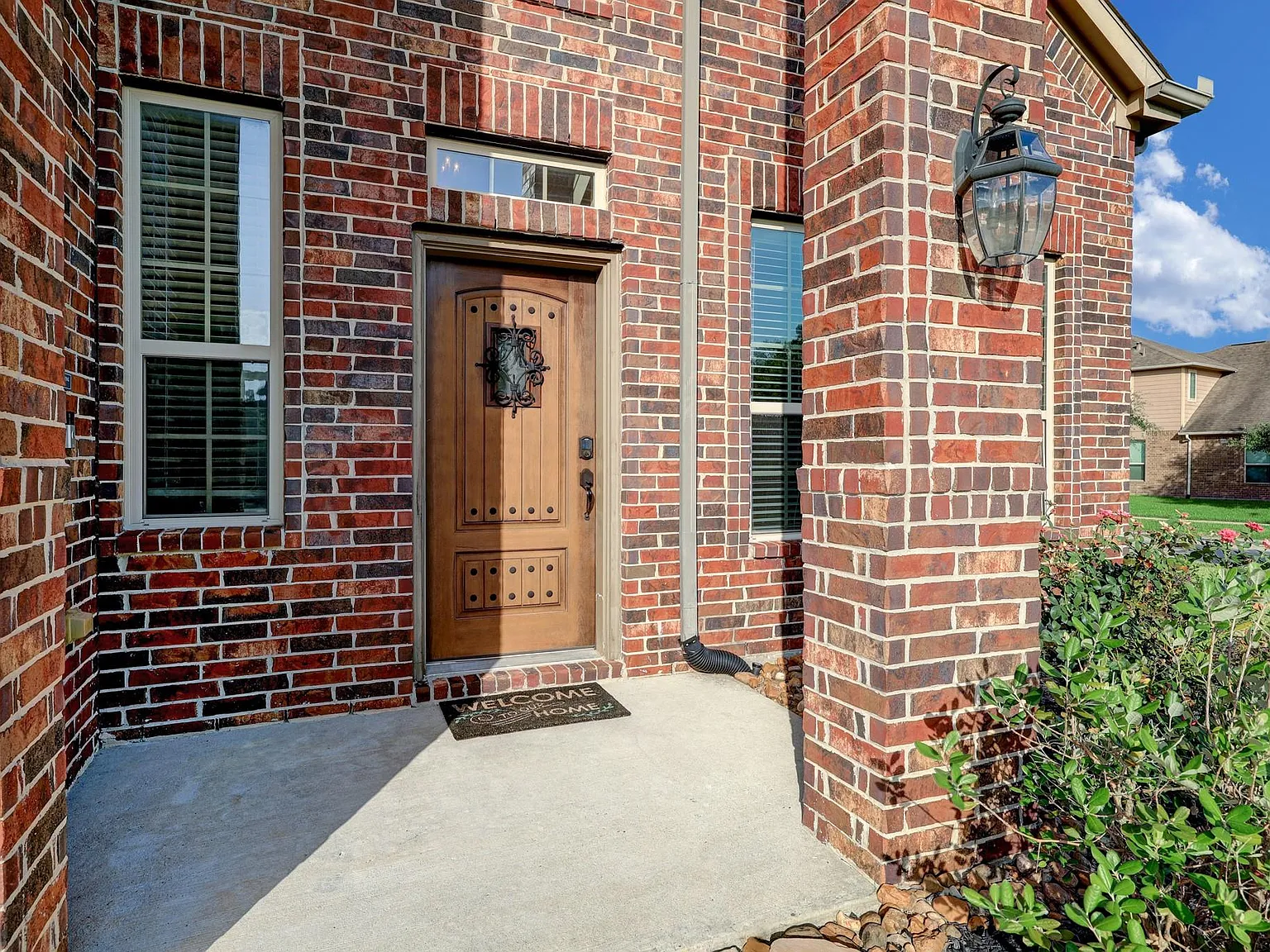 4 bed, 2.5 bath, 2420 sqft, $2,850 — Photo 4