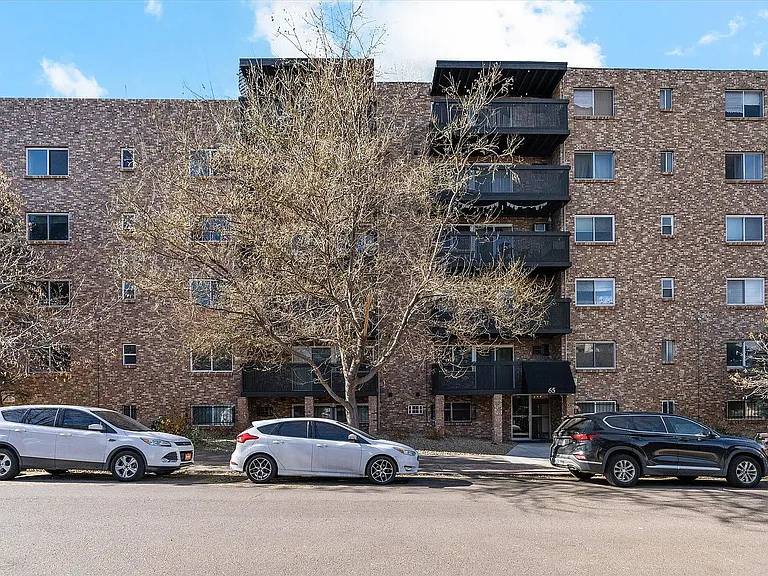 65 N Clarkson St #107 — Photo 24