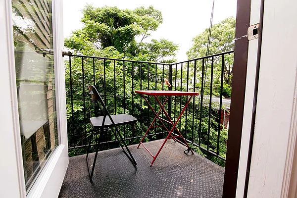 Rented by Nooklyn NYC LLC | media 57