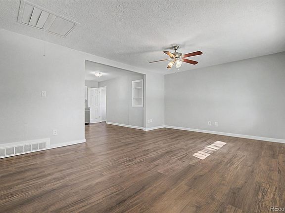 4th image of 875 Memphis Street