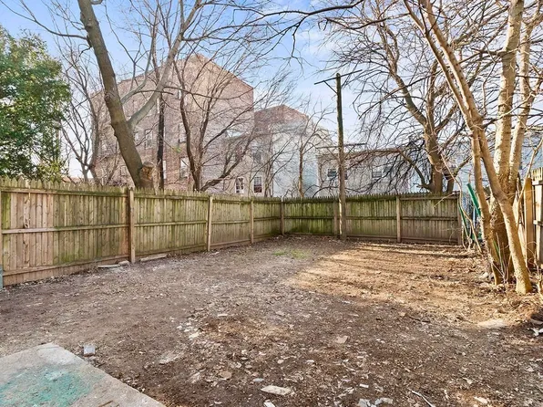 149 Wegman Parkway image 15 of 15