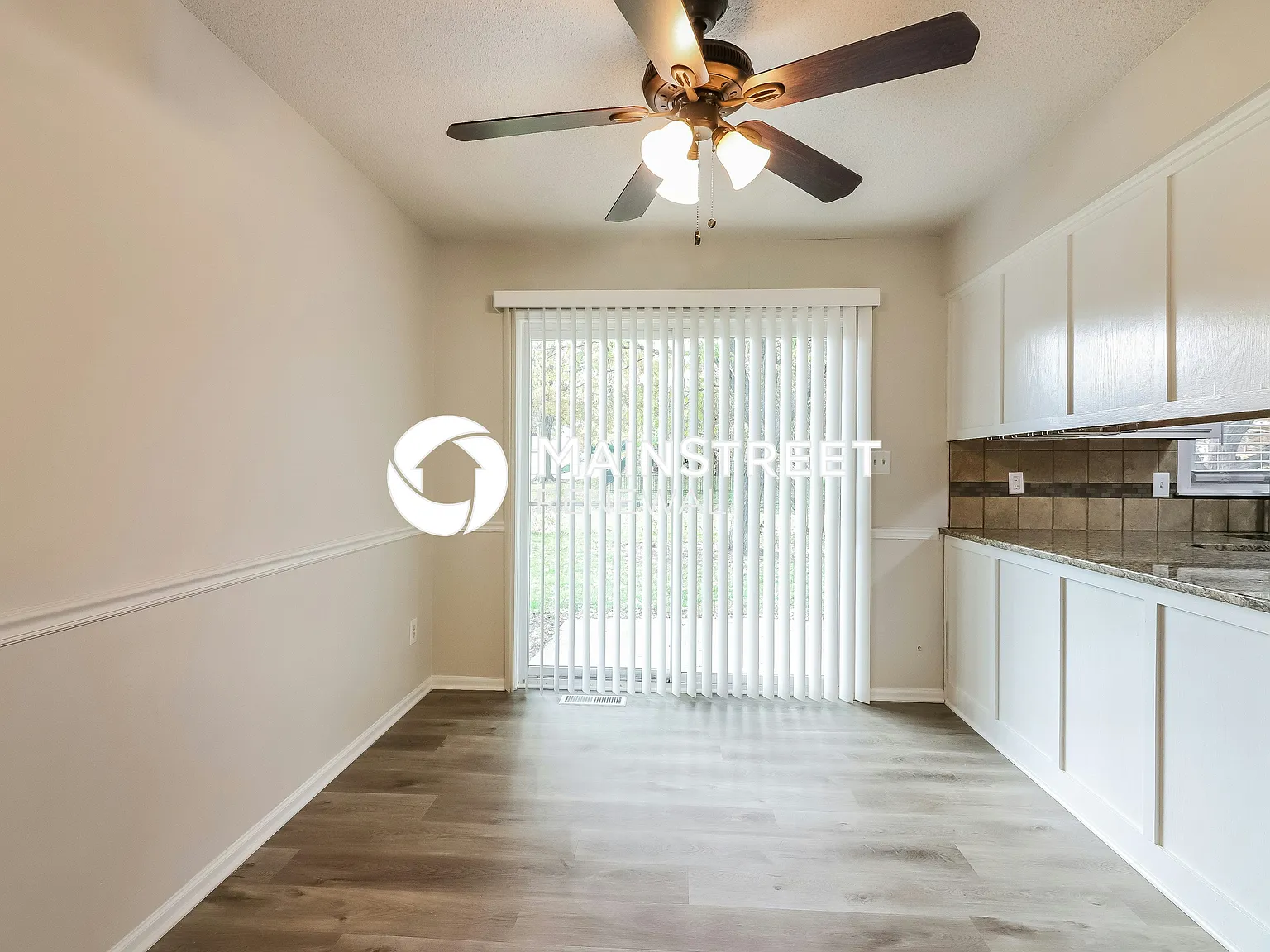 210 N Huntsman Blvd — Photo 4