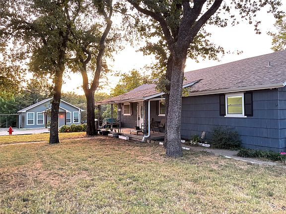 3rd image of 7420 Foster Dr