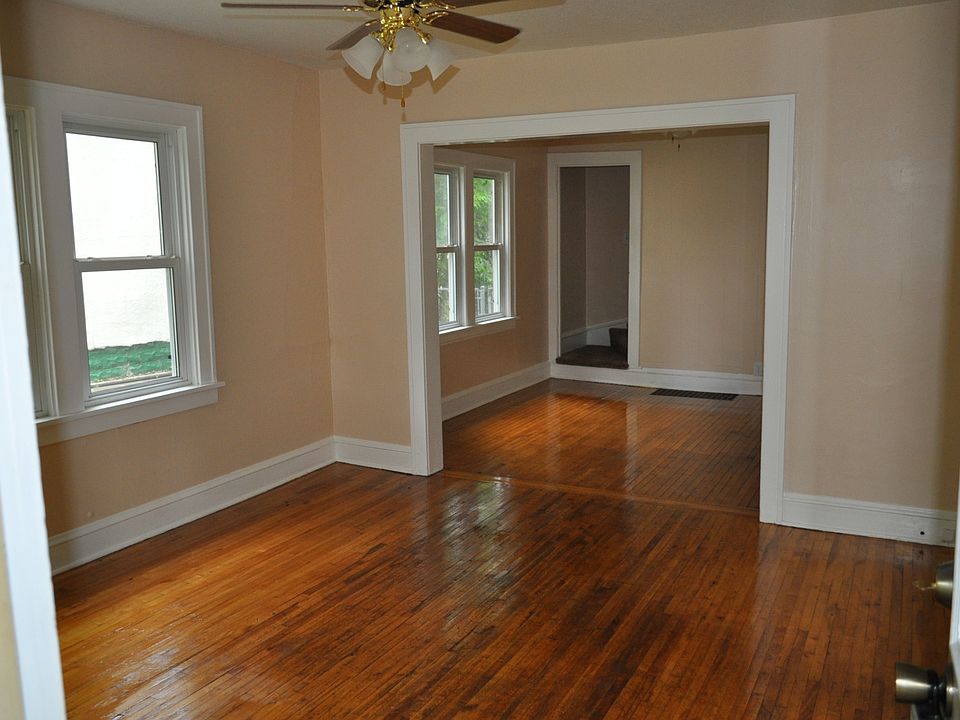 1st image of 2947 Washburn Ave N