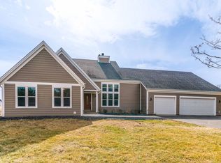 W1461 Maureen Ct, Lake Geneva, WI 53147