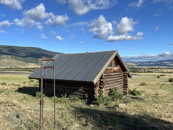 Hot Lake Ln, La Grande, OR 97850