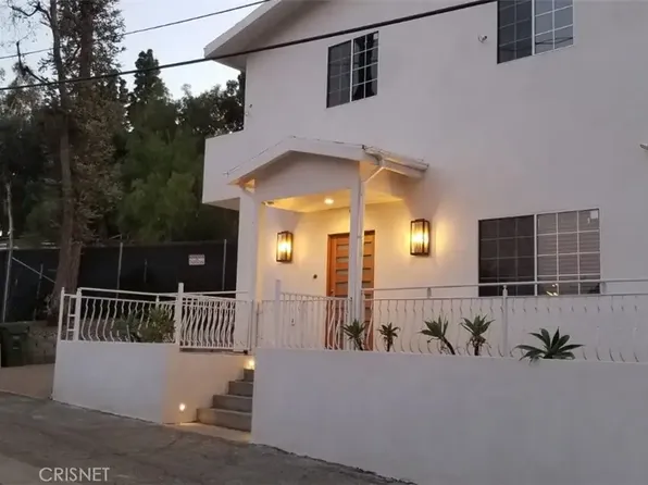 24334 Crestlawn St, Woodland Hills, CA 91367