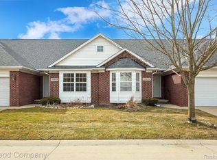 44591 Mathison Dr, Sterling Heights, MI 48314