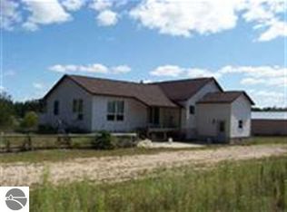 830 County Line Rd, Kingsley, MI 49649