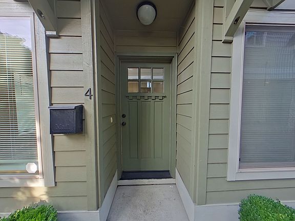 2nd image of 1560 Hilyard St #4