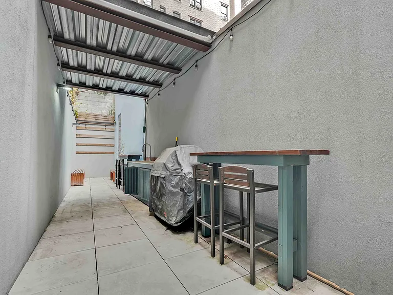 351 S 3rd St #1C — Photo 20