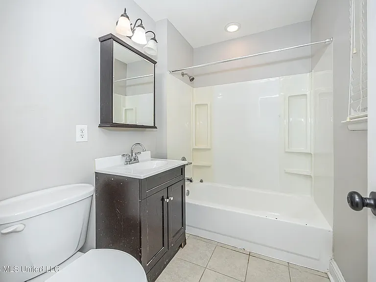 232 Woodland Cir — Photo 8