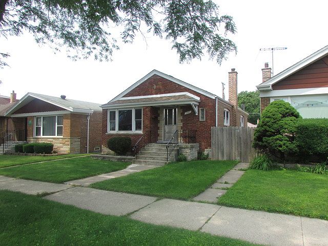 2nd image of 10622 S Avenue C