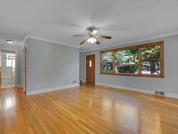 5th image of 8130 Kedvale Ave