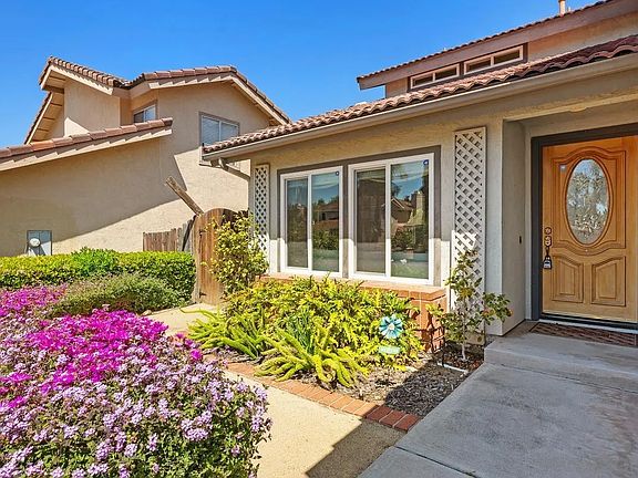 3rd image of 9168 Meadowrun Pl