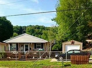 2226 Washington St W, Charleston, WV 25387