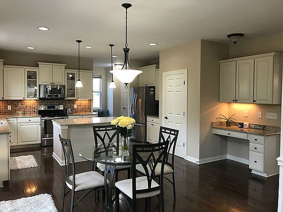 4th image of 26614 Glencove Trl