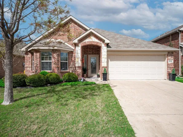 8740 Regal Royale Dr, Fort Worth, TX 76108