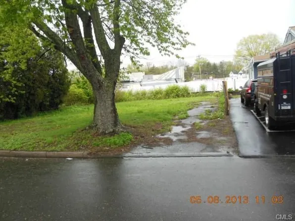 244 Spruce St, Southport, CT 06890