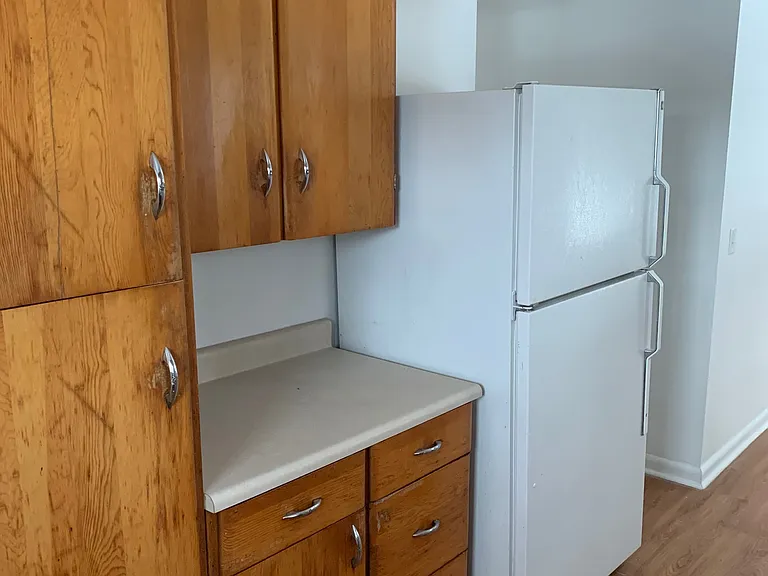 720 N Main St #2 — Photo 2