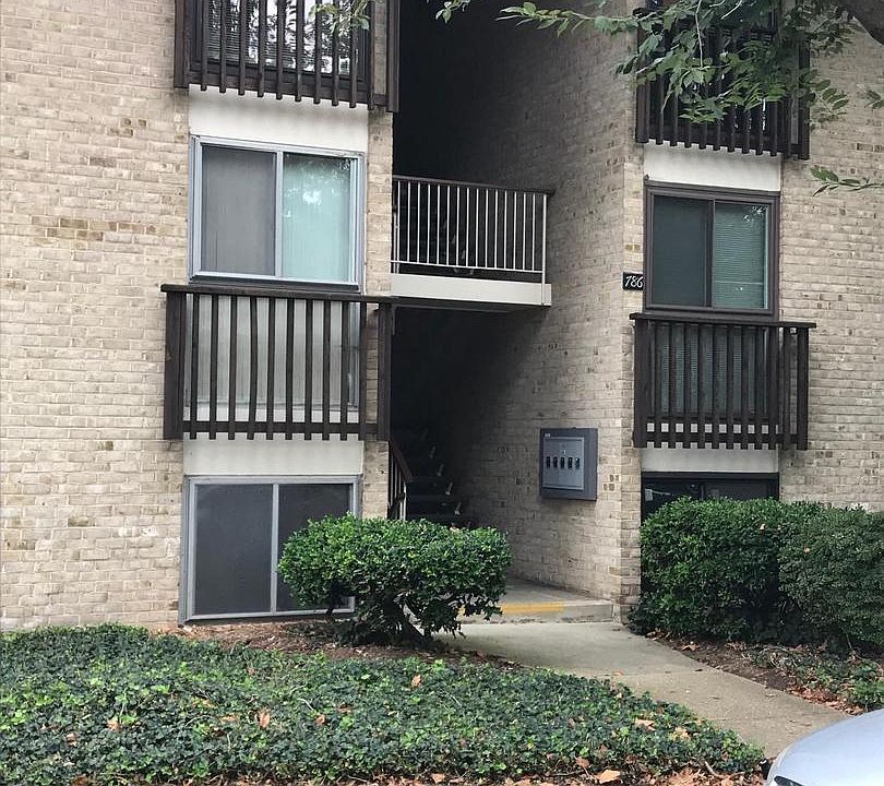1st image of 786 Fairview Ave APT C