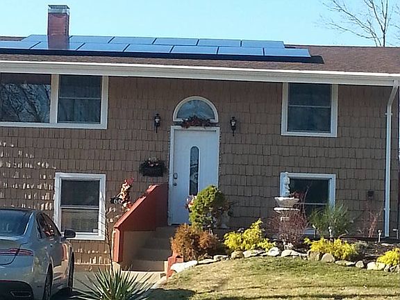 2nd image of 66 Snowberry Ln