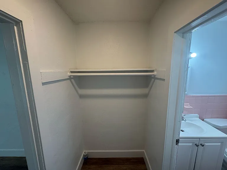1821 Thomas St #2 — Photo 9