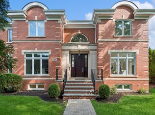 230 Central Ave, Wilmette, IL 60091
