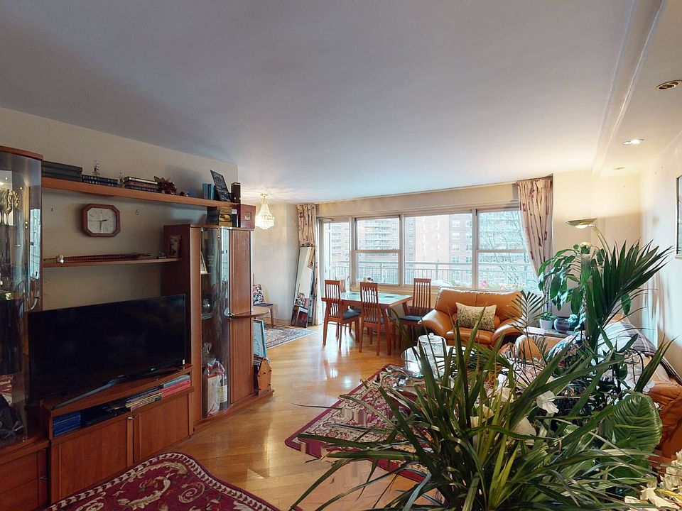1st image of 2935 W 5th St APT 5D