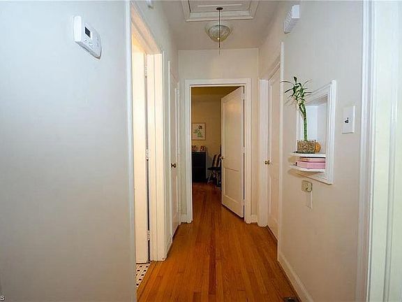5th image of 1506 Garland Dr #B