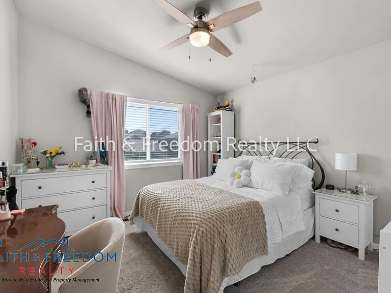 4918 Wolf Moon Dr — Photo 14