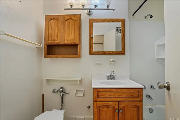 Sold by Century 21 Amiable Realty Group II Inc | media 10