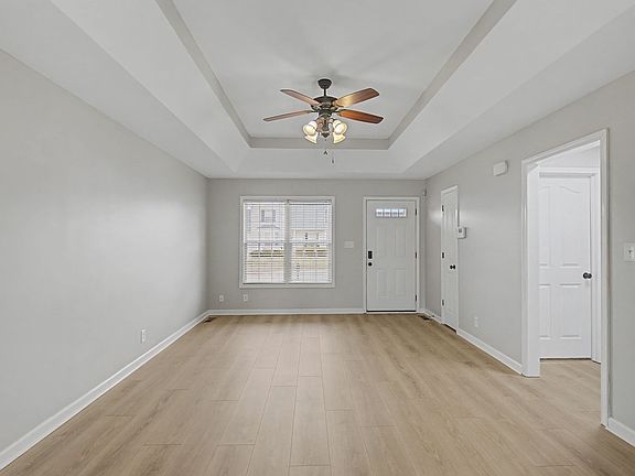 4th image of 530 Fox Trot Dr