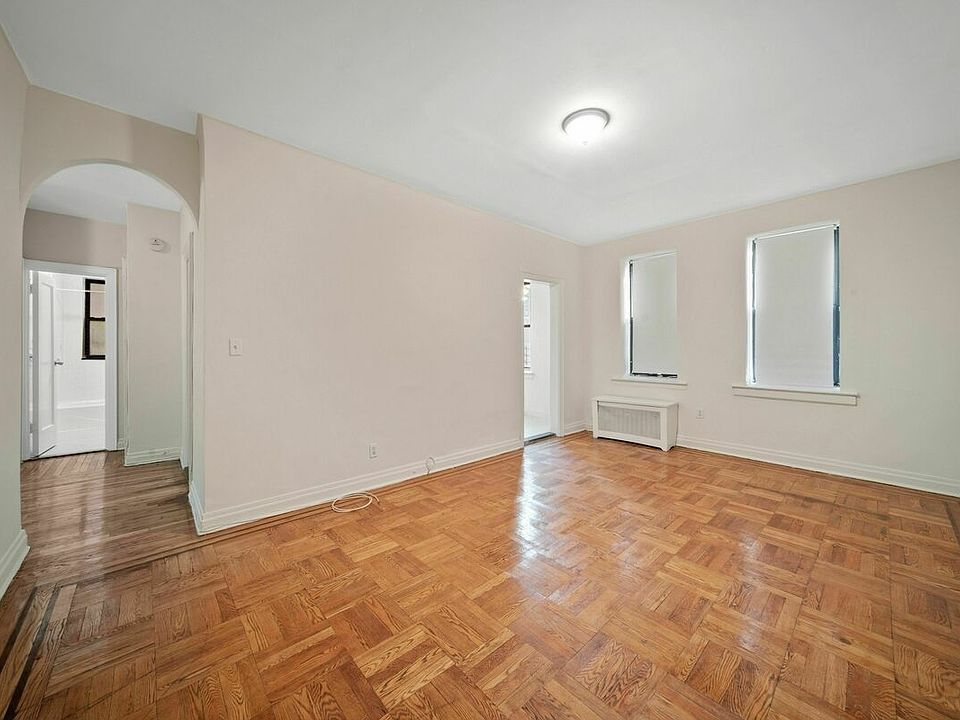 1st image of 4330 46th St APT 1