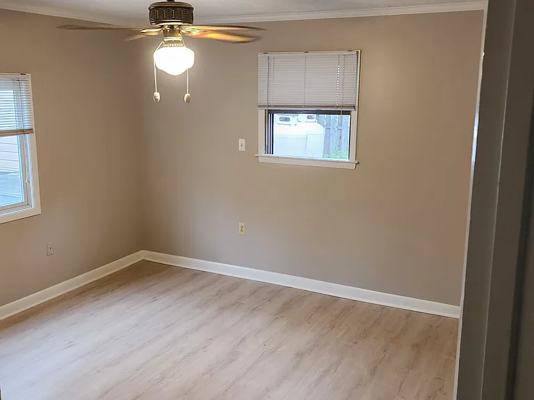 3361 Glebe Dr — Photo 14