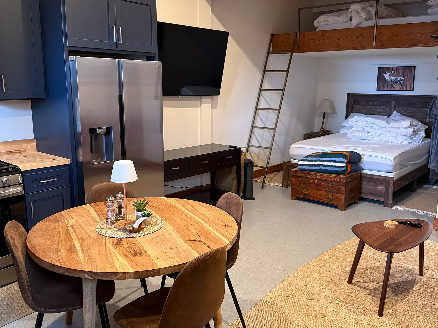Studio, 450 sqft, $2,200 — Photo 4