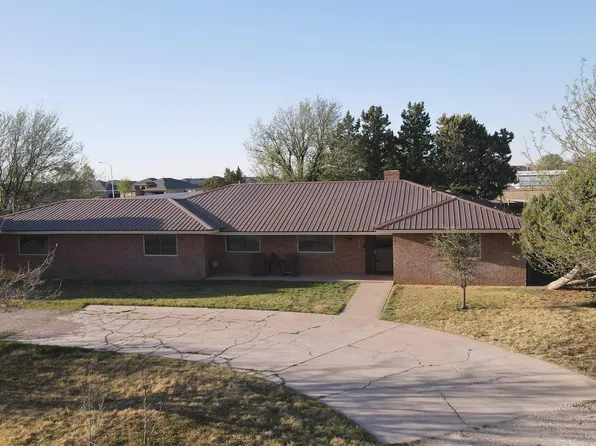 1404 W College Ln, Hobbs, NM 88242